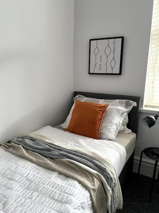 Stunning Flat Close To Beach Swansea Extérieur photo