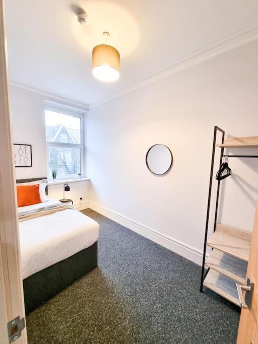 Stunning Flat Close To Beach Swansea Extérieur photo