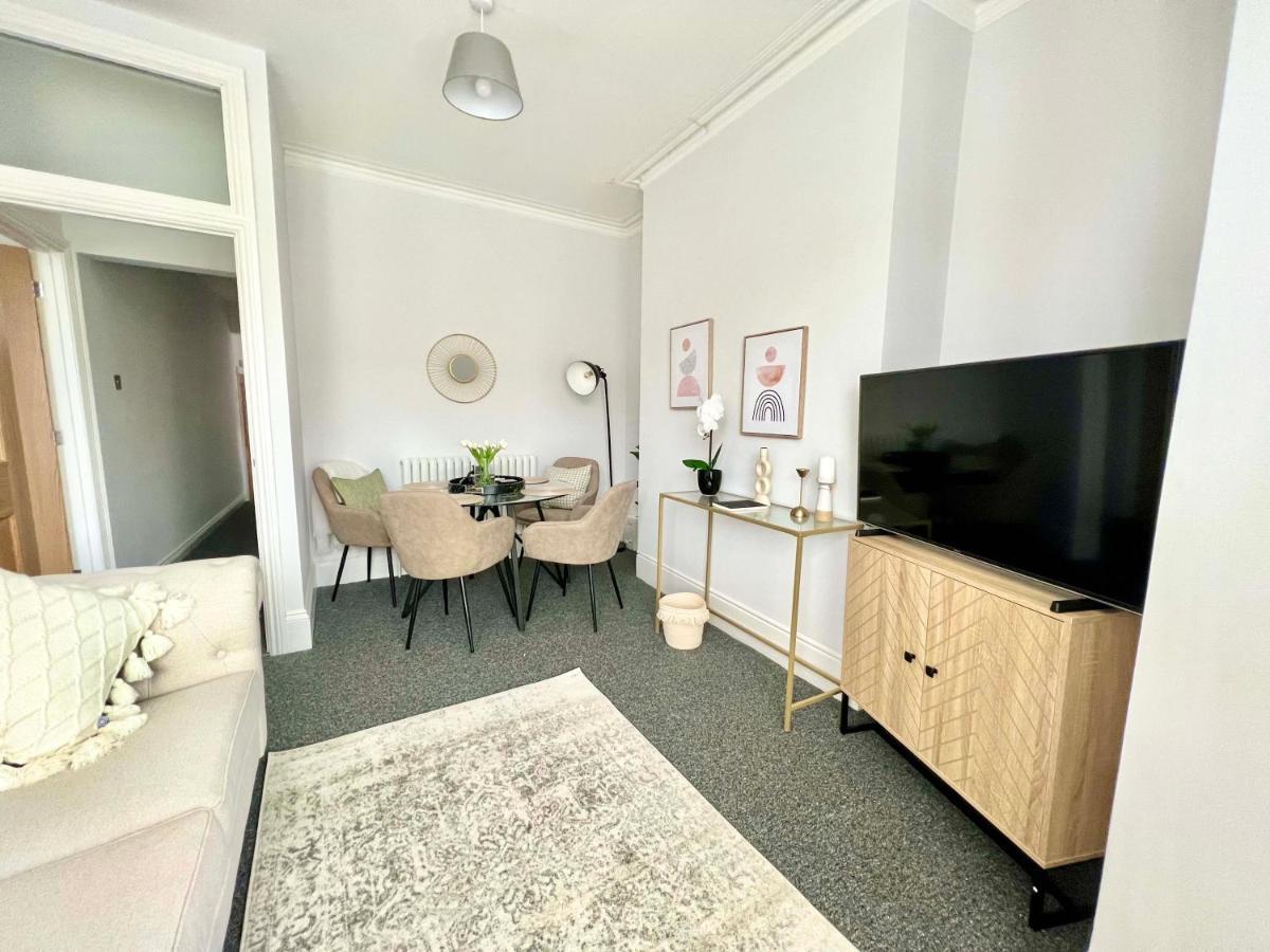 Stunning Flat Close To Beach Swansea Extérieur photo